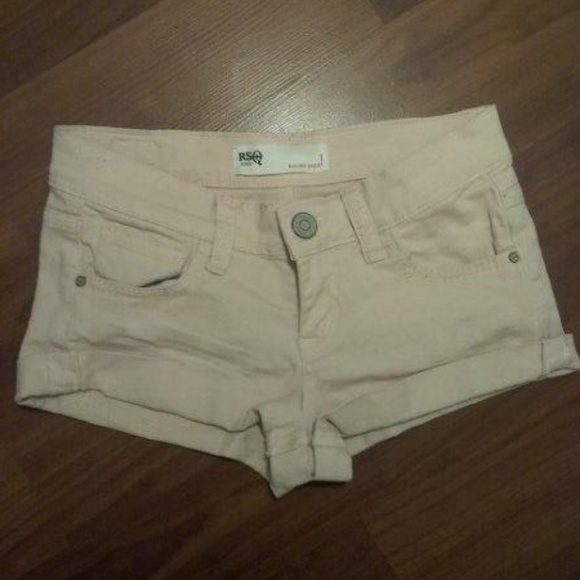 shorts - Picture 2 of 4